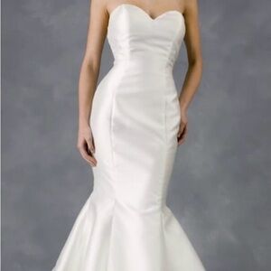 Luly Yang Diamond Ivory Satin Strapless Sweetheart Mermaid Wedding Dress Gown